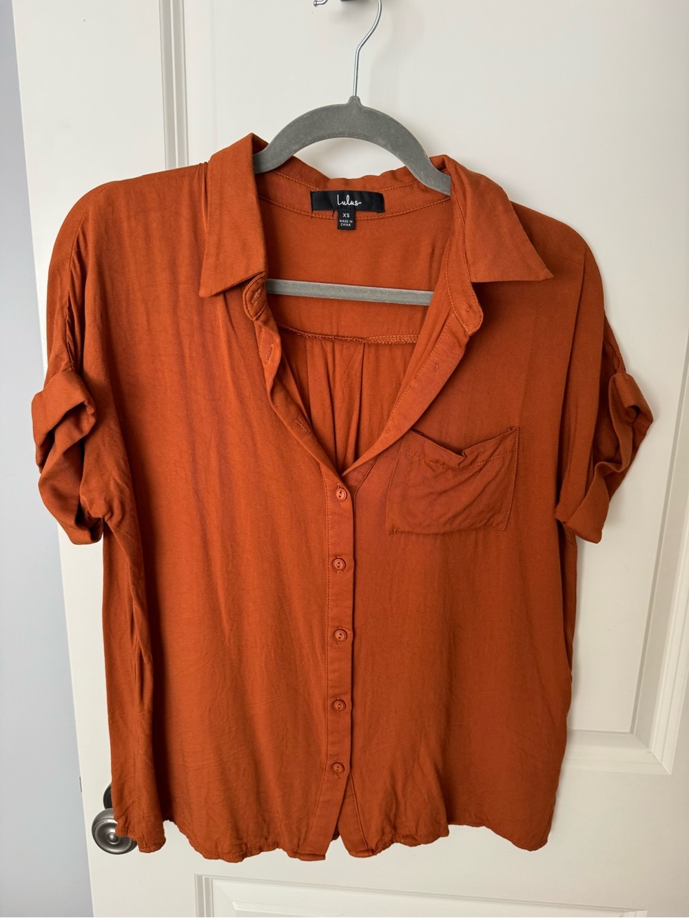 Lulu's Rust Button-Front Short Sleeve Shirt